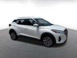 Used 2024 Nissan Kicks SV image 2