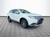 Used 2017 Mitsubishi Outlander SE image 4