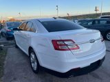 Used 2017 Ford Taurus SE image 4