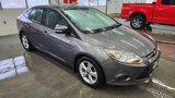 Used 2013 Ford Focus SE w/ SE Winter Pkg image 3