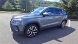 Used 2024 Volkswagen Taos SE w/ Panoramic Sunroof Package image 4