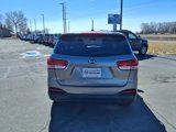 Used 2018 Kia Sorento L image 5