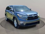 Used 2015 Toyota Highlander LE image 2