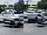 Used 2022 Volkswagen Tiguan SE w/ Panoramic Sunroof Package image 5