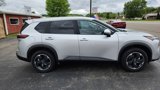 Used 2024 Nissan Rogue SV image 4
