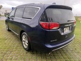 Used 2018 Chrysler Pacifica Limited image 5