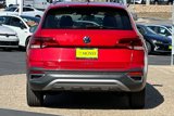 Certified 2022 Volkswagen Taos SE w/ Panoramic Sunroof Package image 5