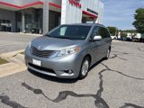 Used 2015 Toyota Sienna XLE image 2