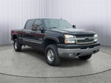 Used 2005 Chevrolet Silverado 2500 LT w/ Heavy-Duty Power Package image 2