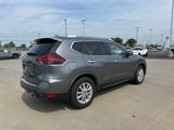 Certified 2020 Nissan Rogue SV image 3