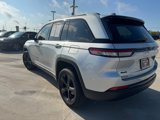 Used 2022 Jeep Grand Cherokee Altitude image 3