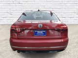 Used 2018 Volkswagen Passat 2.0T R-Line image 3