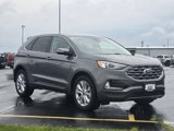 Used 2022 Ford Edge Titanium image 2