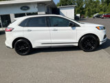 Used 2022 Ford Edge SE w/ Black Appearance Package image 2