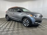 Used 2018 Nissan Kicks SR image 2