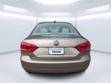 Used 2015 Volkswagen Passat 1.8T Limited Edition image 4