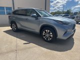 Used 2022 Toyota Highlander XLE image 5