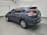 Used 2016 Nissan Rogue SV image 3