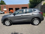 Used 2020 Nissan Rogue Sport S image 2