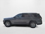 Used 2024 Jeep Grand Cherokee L Laredo image 3