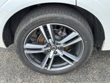 Used 2018 Volvo XC60 T5 Momentum w/ Vision Package image 5
