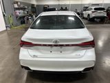 Used 2022 Toyota Avalon XLE image 4