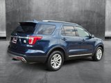 Used 2017 Ford Explorer XLT image 3