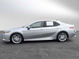 Used 2018 Toyota Camry XSE image 2