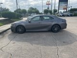 Used 2022 Toyota Camry SE image 3