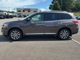 Used 2015 Nissan Pathfinder SL image 5