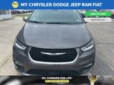 Used 2023 Chrysler Pacifica Limited image 3