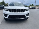 Used 2023 Jeep Grand Cherokee Laredo w/ Luxury Tech Group I image 5