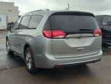 Used 2019 Chrysler Pacifica Limited image 5