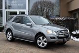 Used 2011 Mercedes-Benz ML 350 BlueTEC 4MATIC image 2
