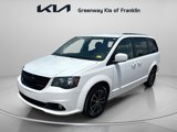 Used 2019 Dodge Grand Caravan SXT w/ Driver Convenience Group image 3