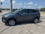 Used 2019 Ford Escape SE image 2