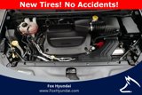 Used 2022 Chrysler Pacifica Touring image 3