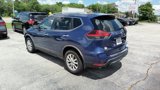 Used 2020 Nissan Rogue SV image 3