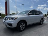 Used 2020 Nissan Pathfinder S image 3