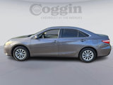 Used 2015 Toyota Camry LE image 3