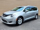 Used 2017 Chrysler Pacifica Touring-L Plus image 2
