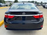 Used 2013 Lexus ES 300h image 4