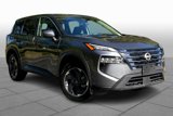 Used 2024 Nissan Rogue SV image 2