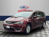 Used 2018 Chrysler Pacifica Touring-L w/ Advanced Safetytec Group image 3