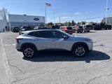Used 2024 Chevrolet Trax LT image 2