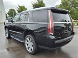 Used 2018 Cadillac Escalade Luxury image 3