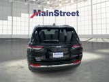 New 2025 Jeep Grand Cherokee Laredo image 4