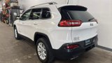 Used 2016 Jeep Cherokee Latitude w/ Comfort/Convenience Group image 3