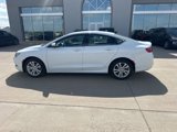 Used 2016 Chrysler 200 Limited image 2
