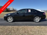 Used 2011 Toyota Camry LE image 2